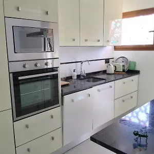 https://appartement-cosy-500-m-de-la-plage-avec-parking.1costadelsol.com